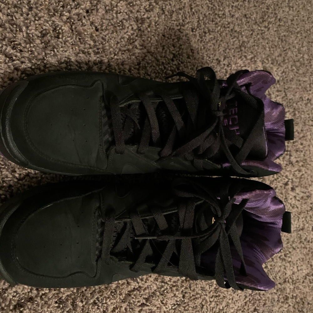 LA Gear light up shoes